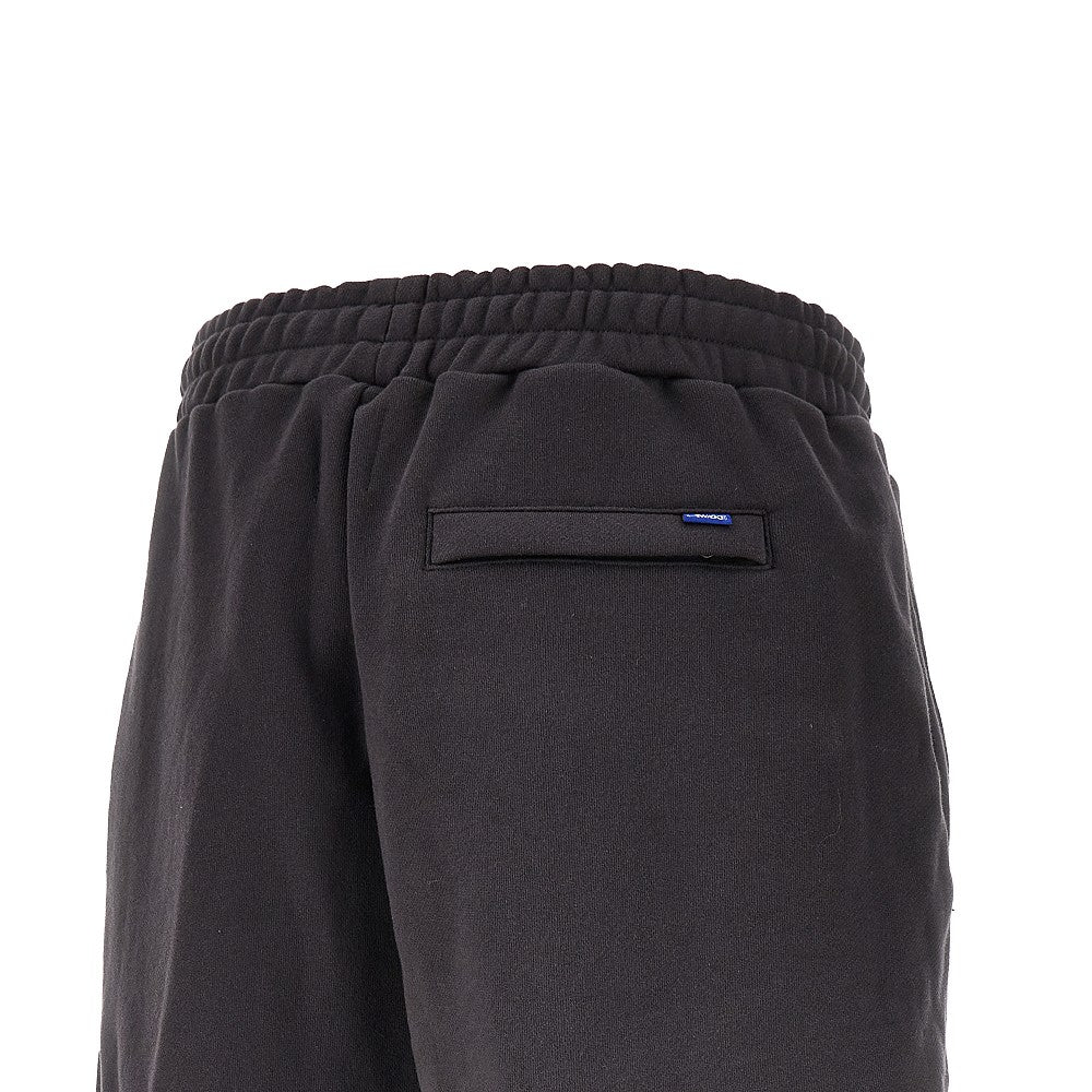 Bermuda in felpa con logo goffrato