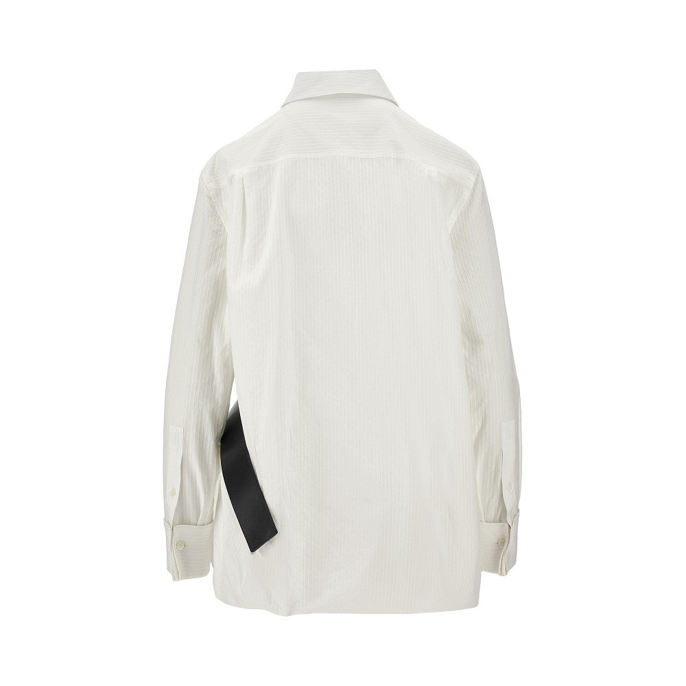 Camicia in popeline con cintura in pelle