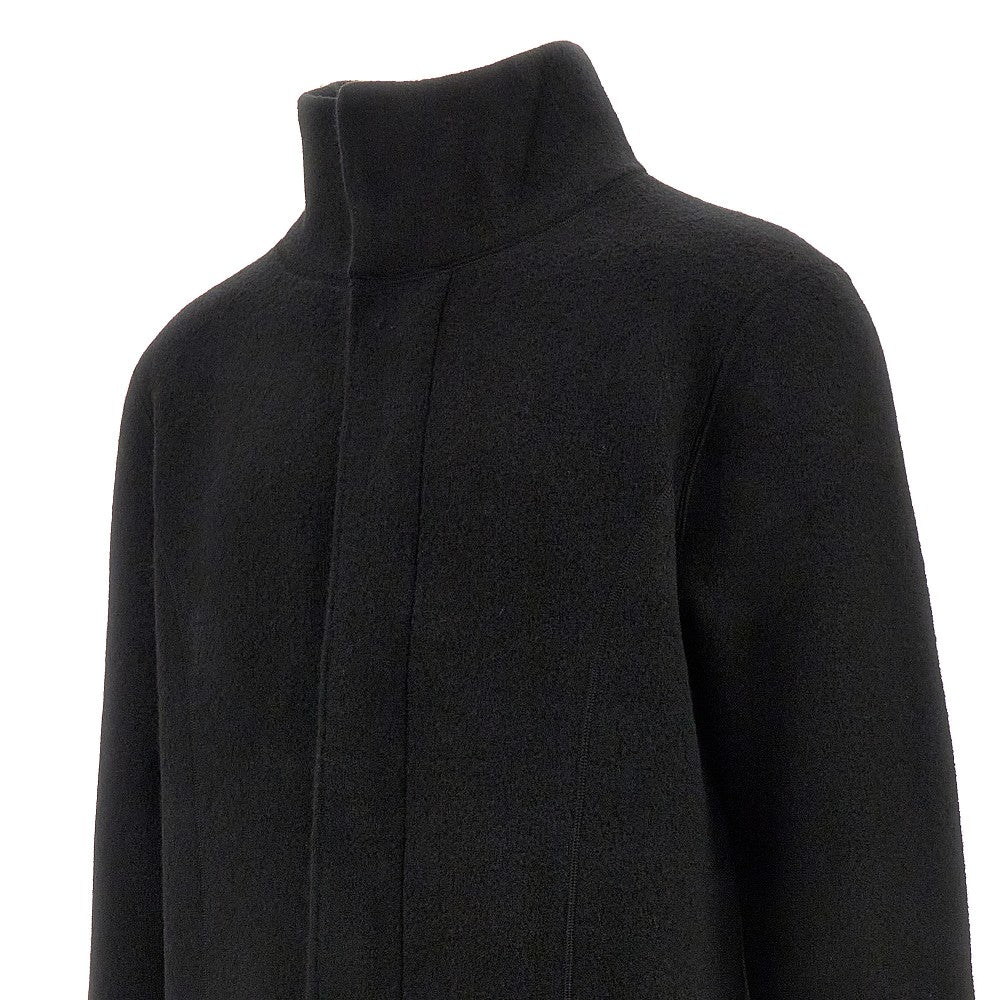 Cappotto a collo alto in maglia