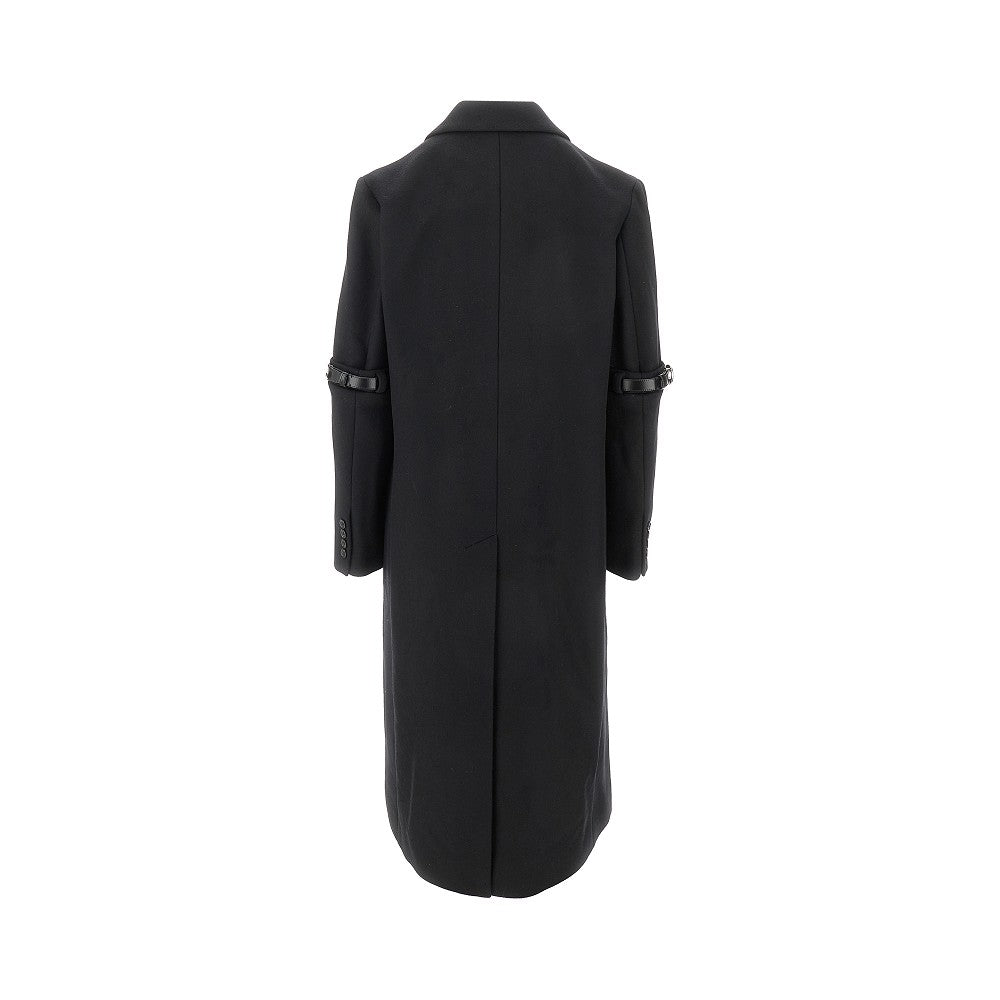 Single-breasted coat with belted sleeves