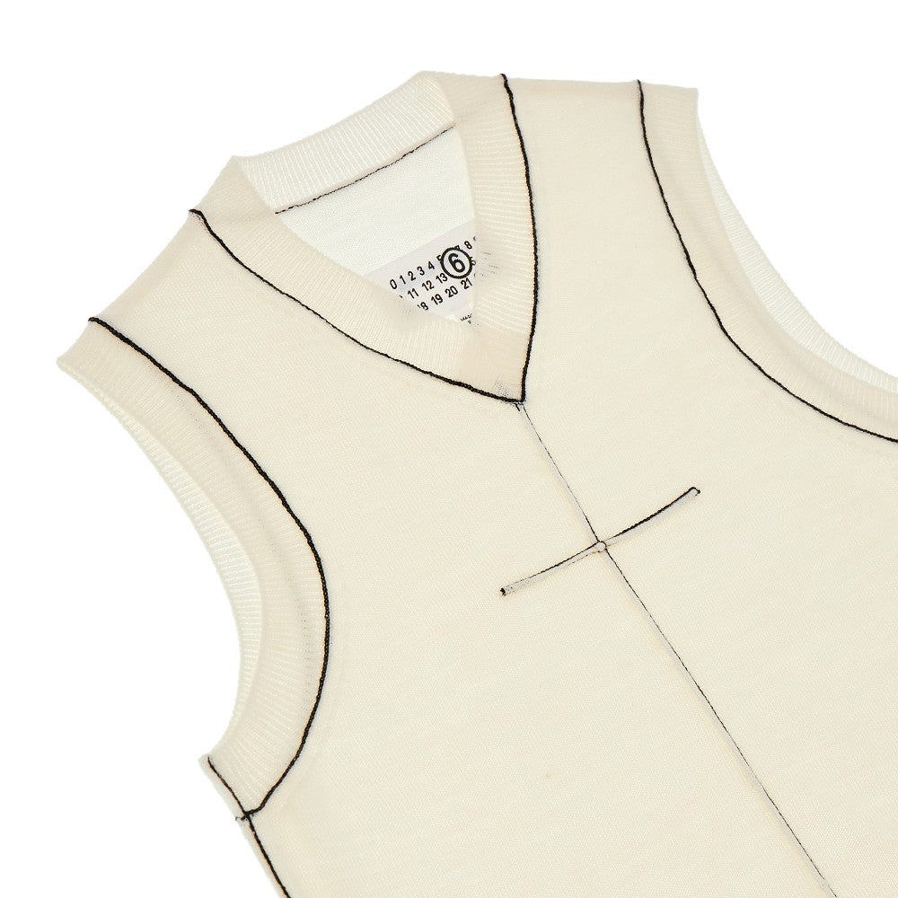 Knitted vest with inside-out stitchings