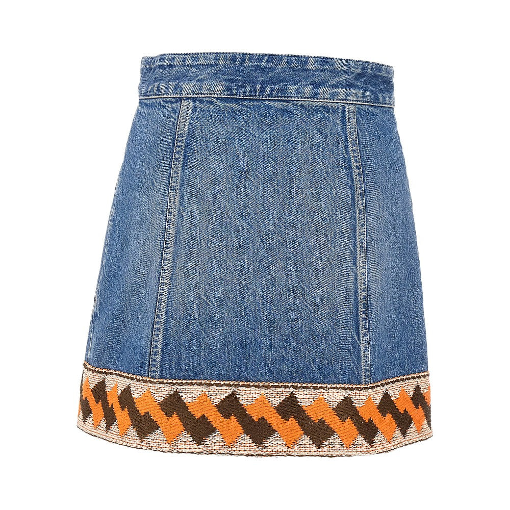 Minigonna in denim con bordo ricamato
