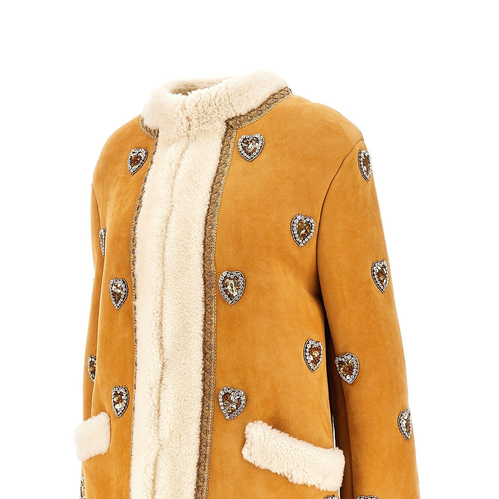 Cappotto in montone ricamato