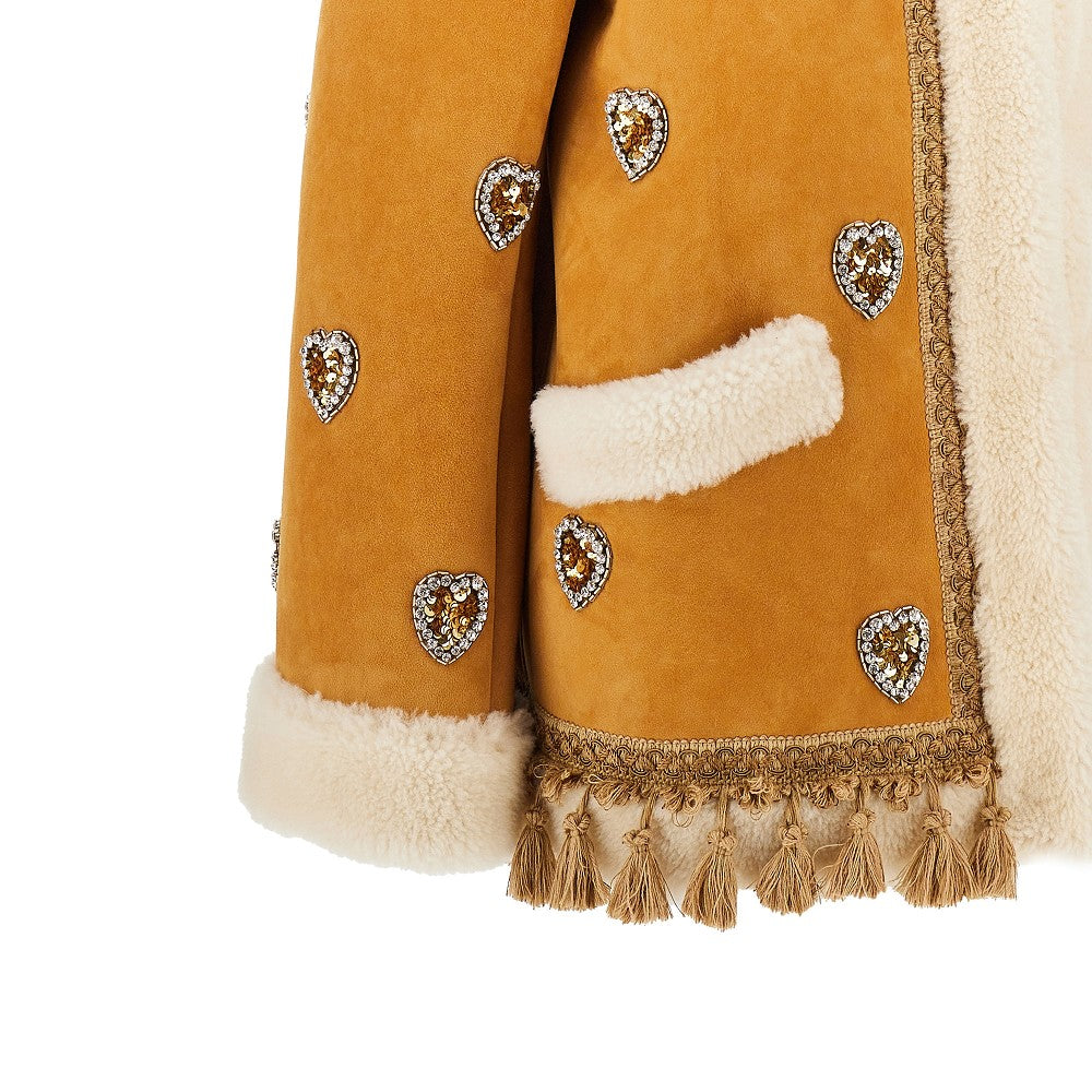 Cappotto in montone ricamato