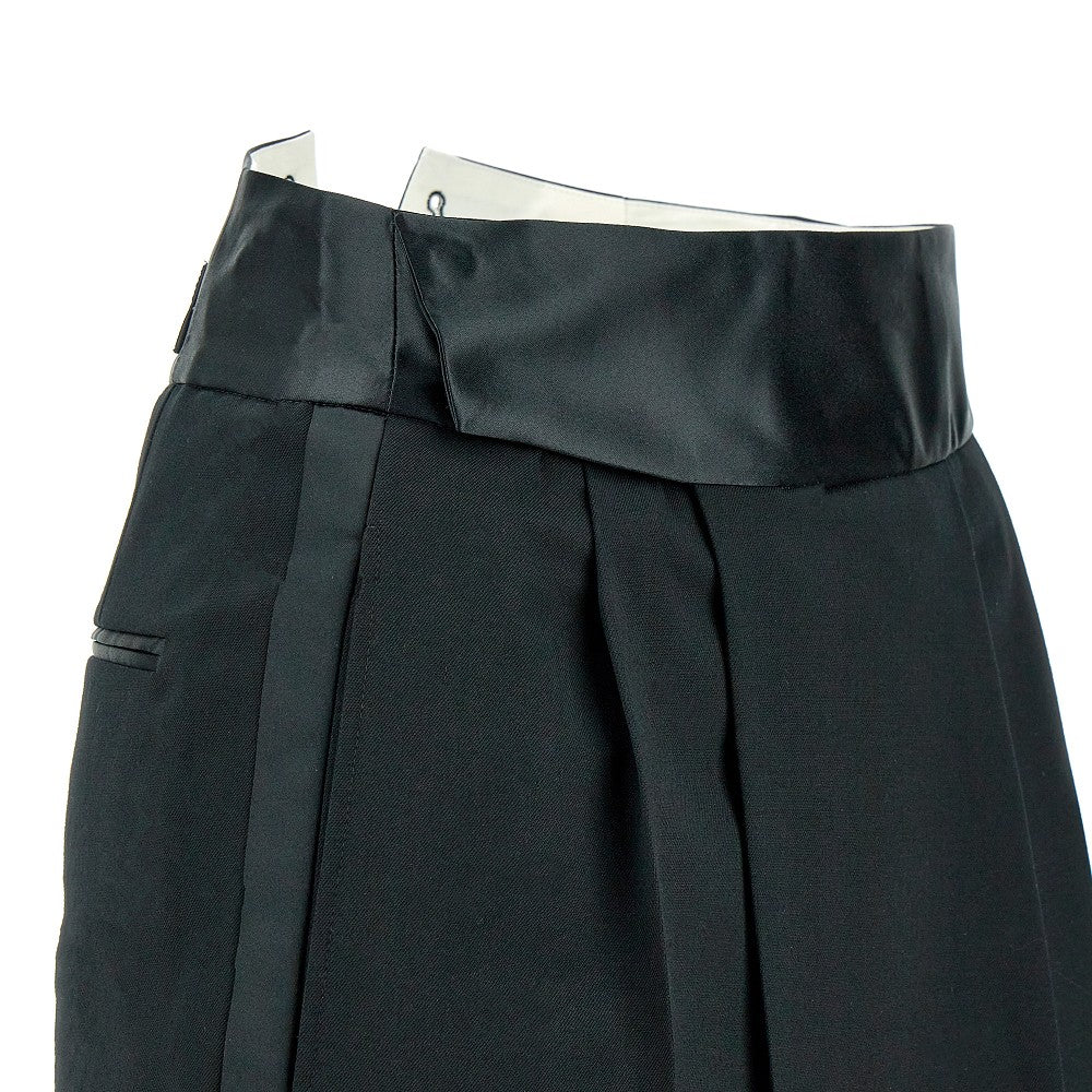 Long tuxedo skirt with split
