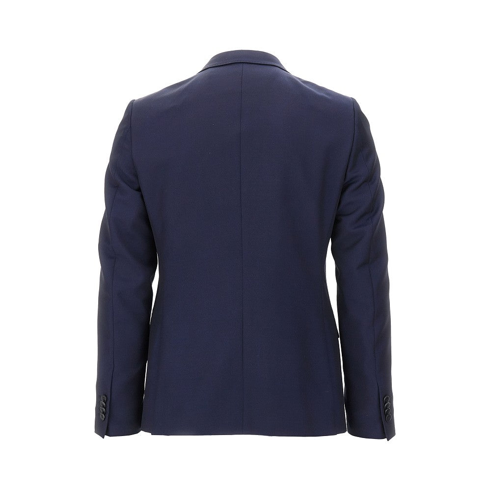 Single-breated tailored suit