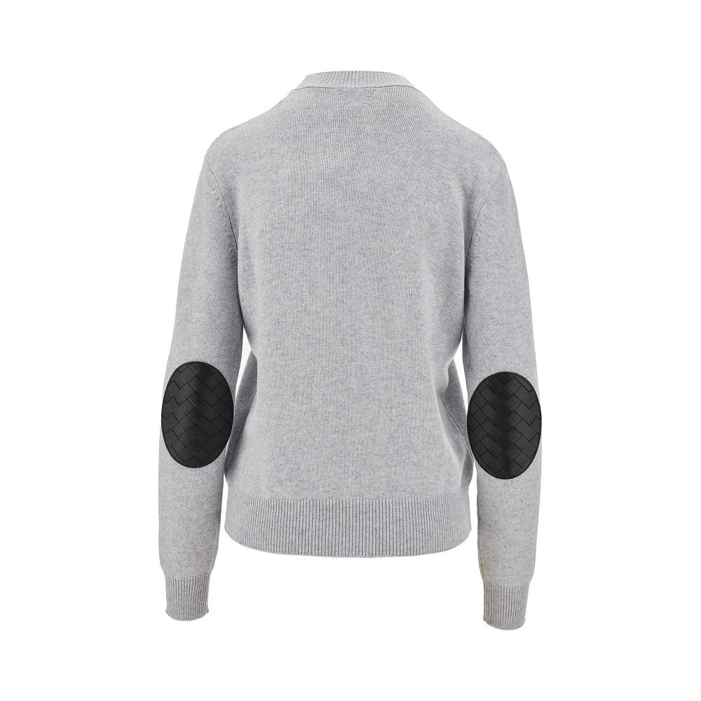Pullover con toppe in pelle Intrecciato