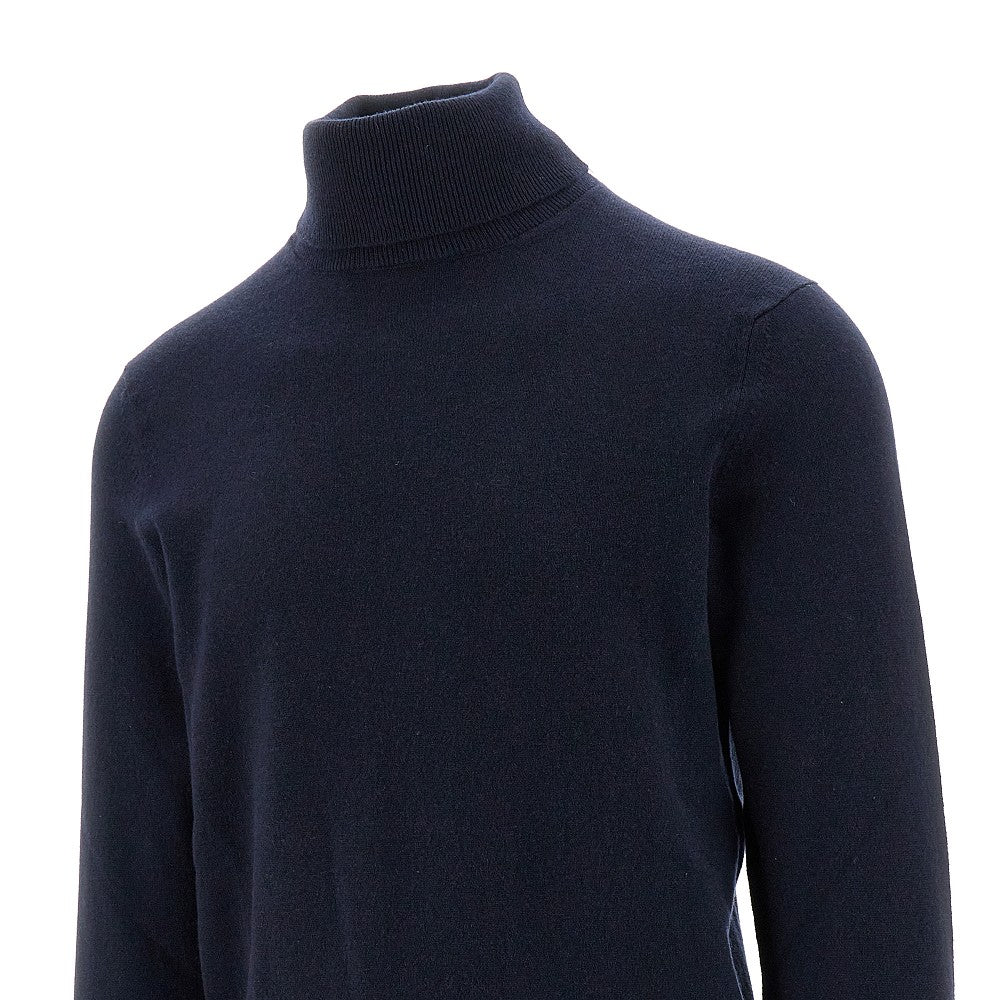 Cashmere turtleneck sweater