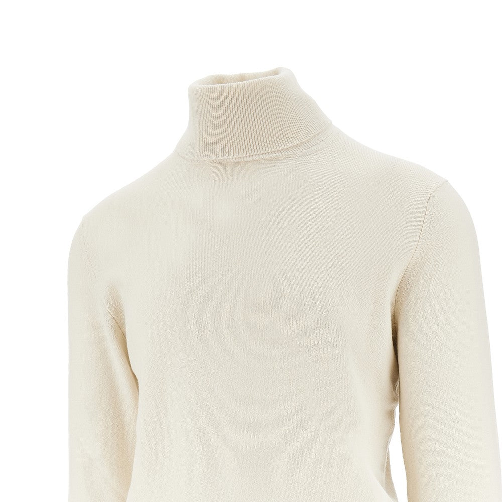 Cashmere turtleneck sweater
