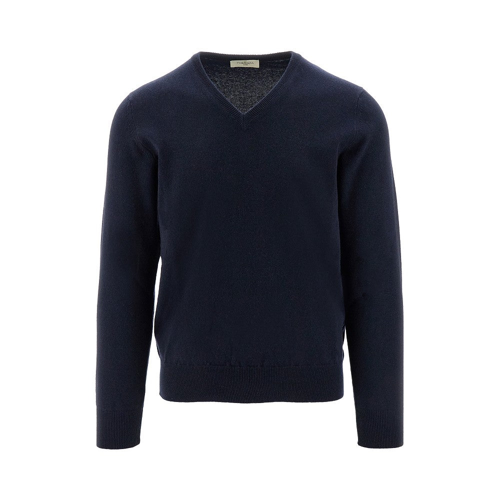 V-neck cashmere sweater