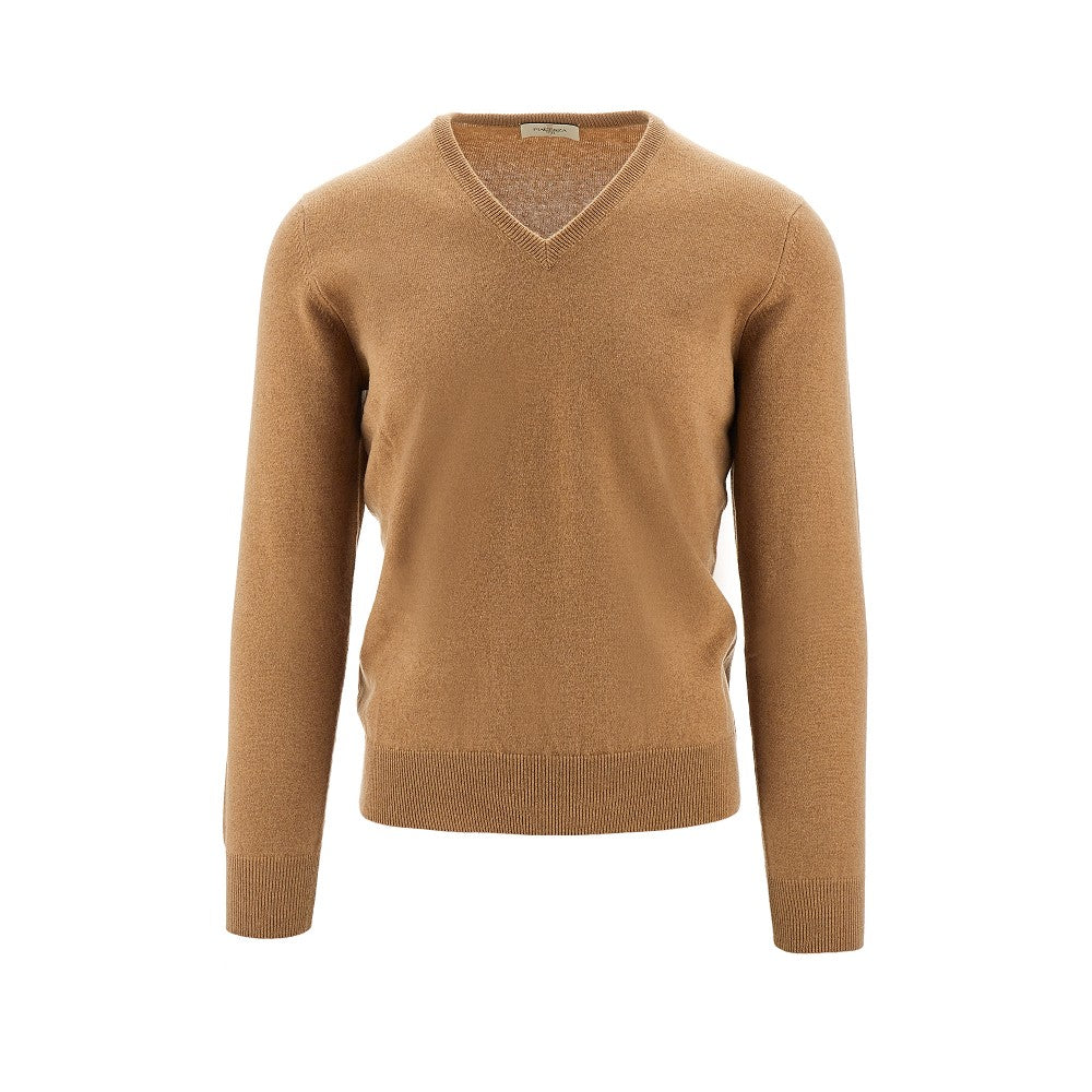V-neck cashmere sweater