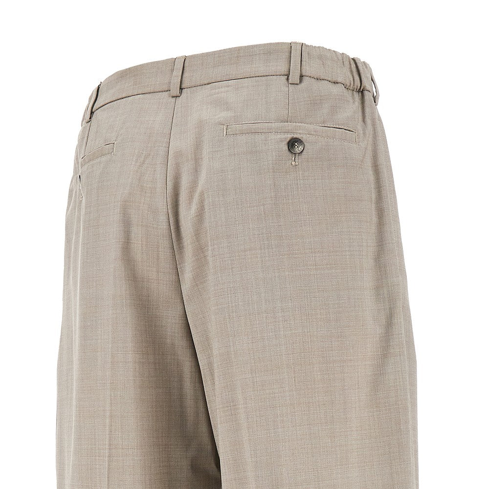 Wool pants with darts