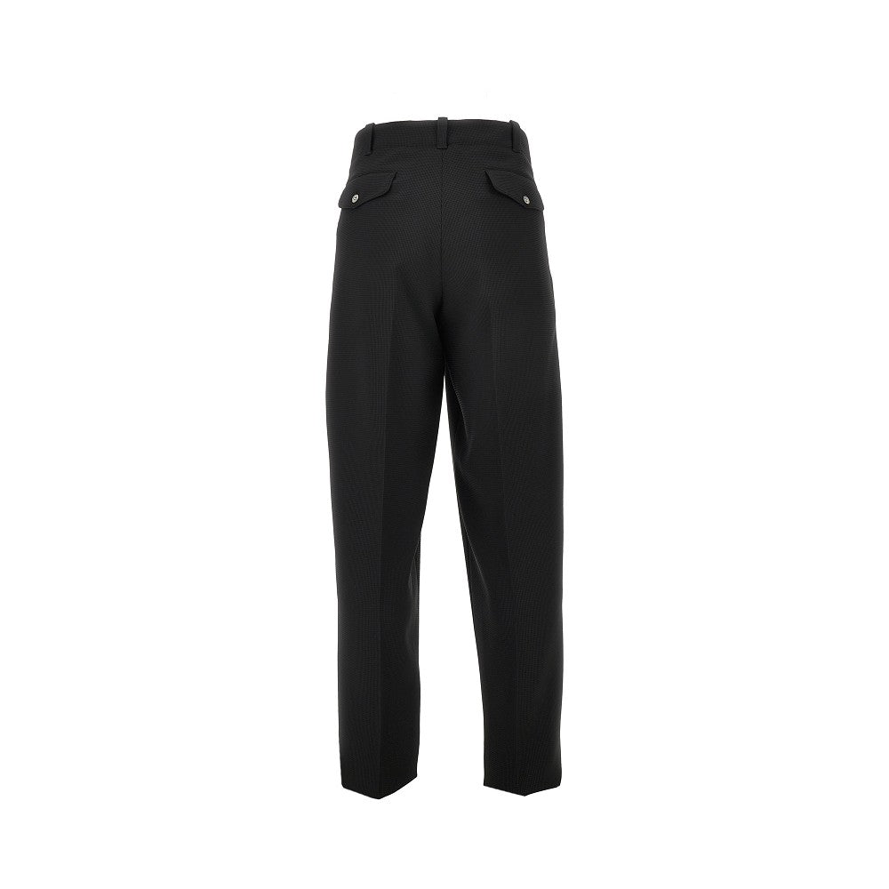 Tailoring pants with loose leg