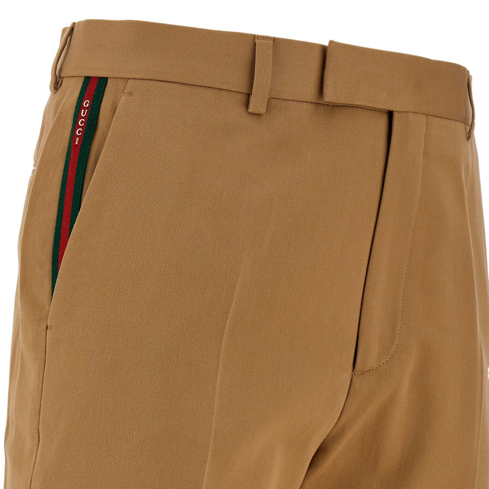 Pantalone in gabardine con nastro Web