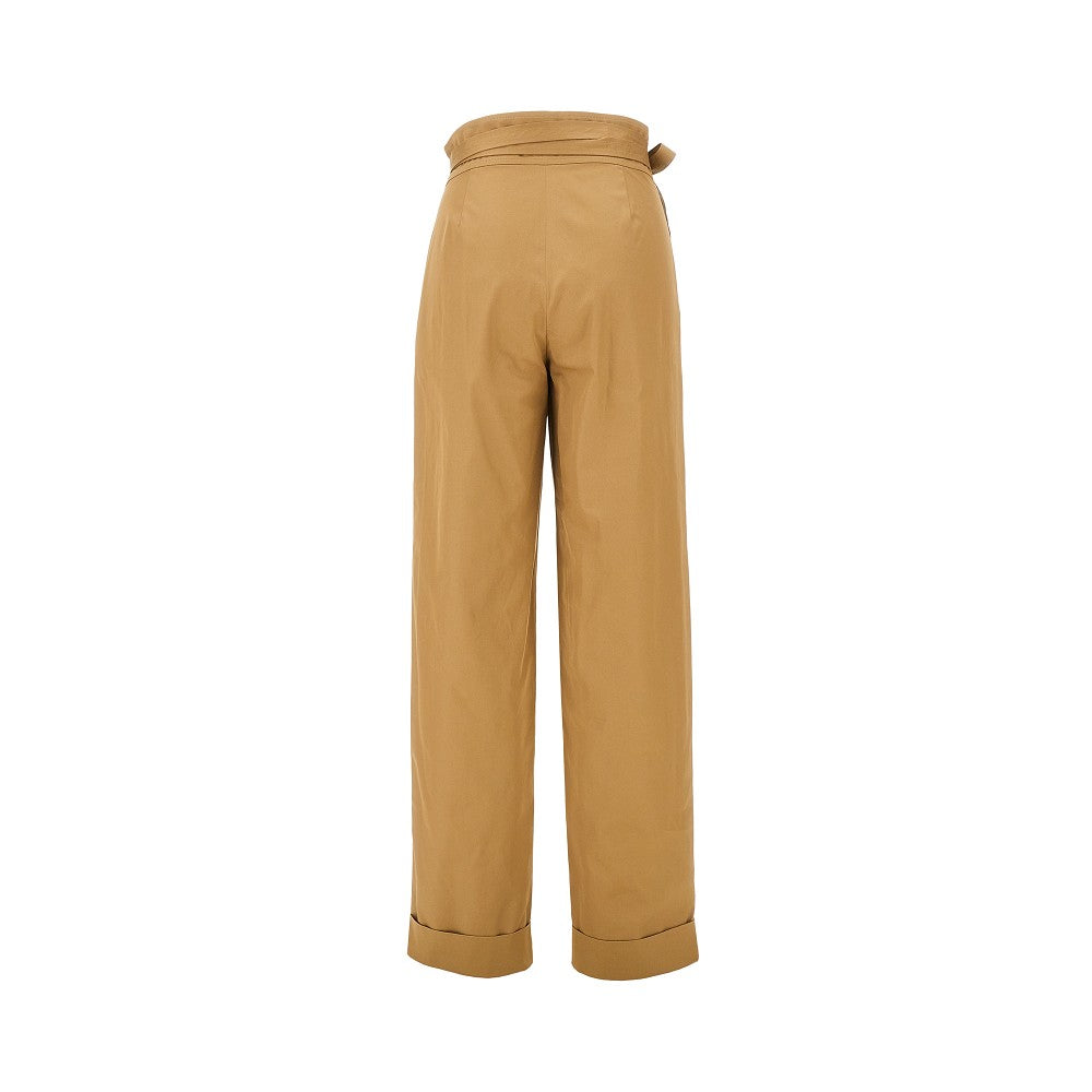 Pantalone in gabardine con pince