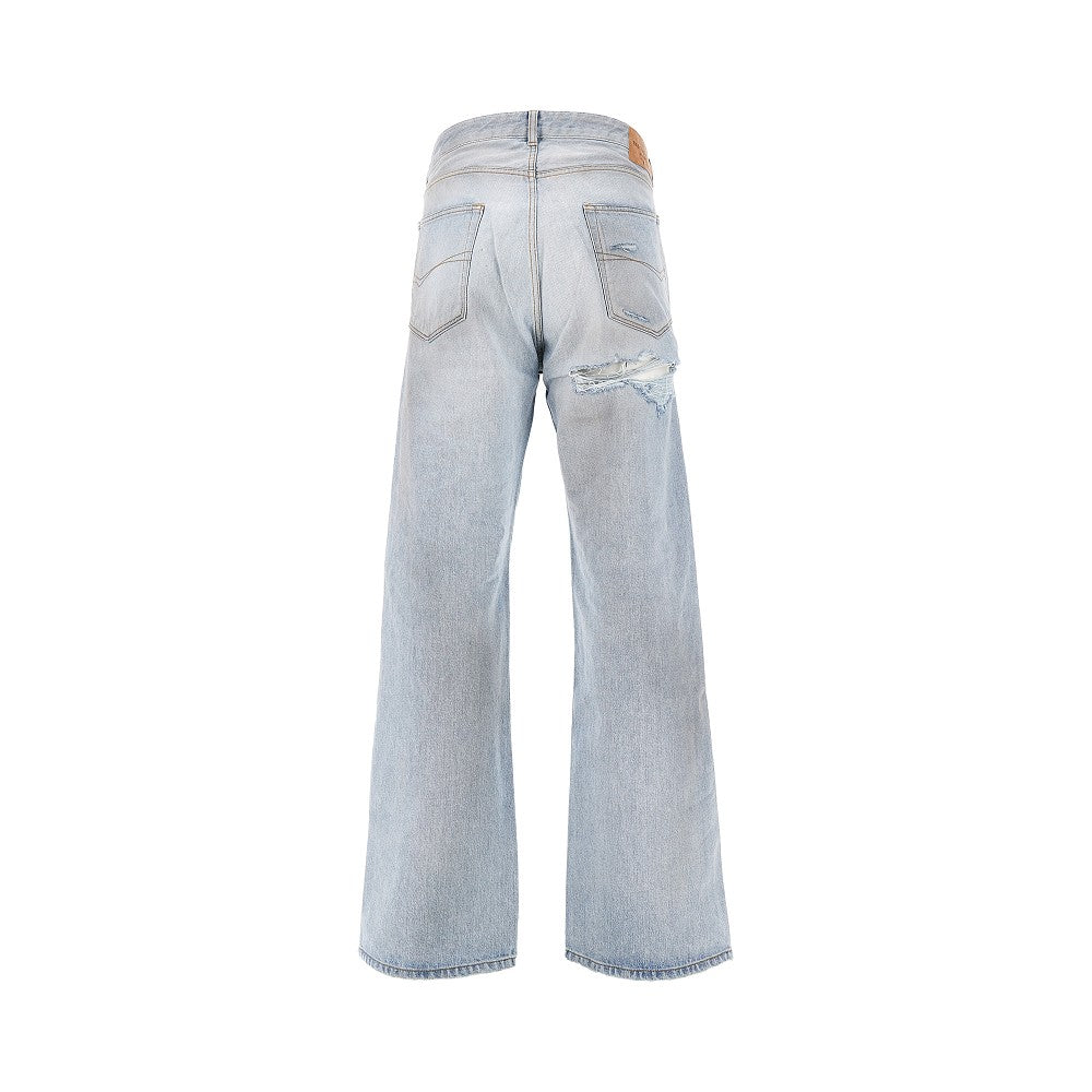 Jeans Destrutturati con strappi