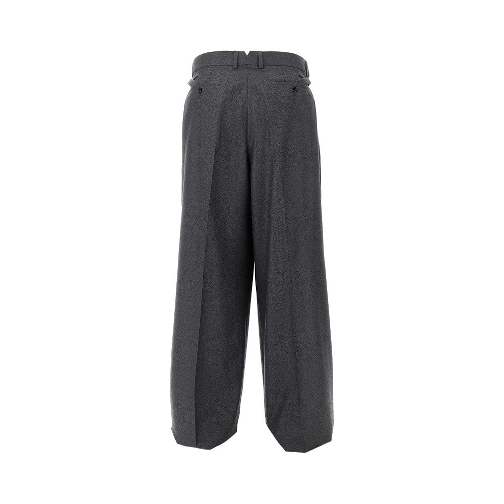Wide leg pants with darts