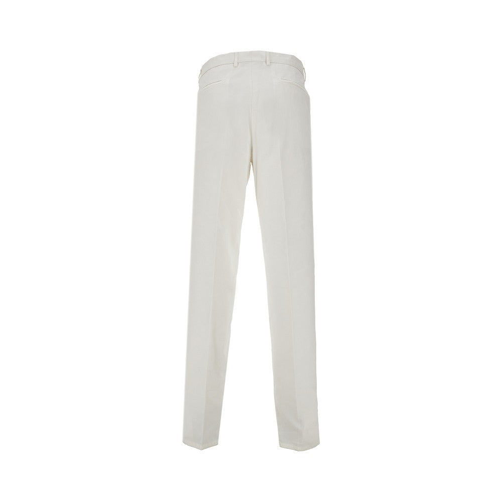 Pantalone in gabardine con pince