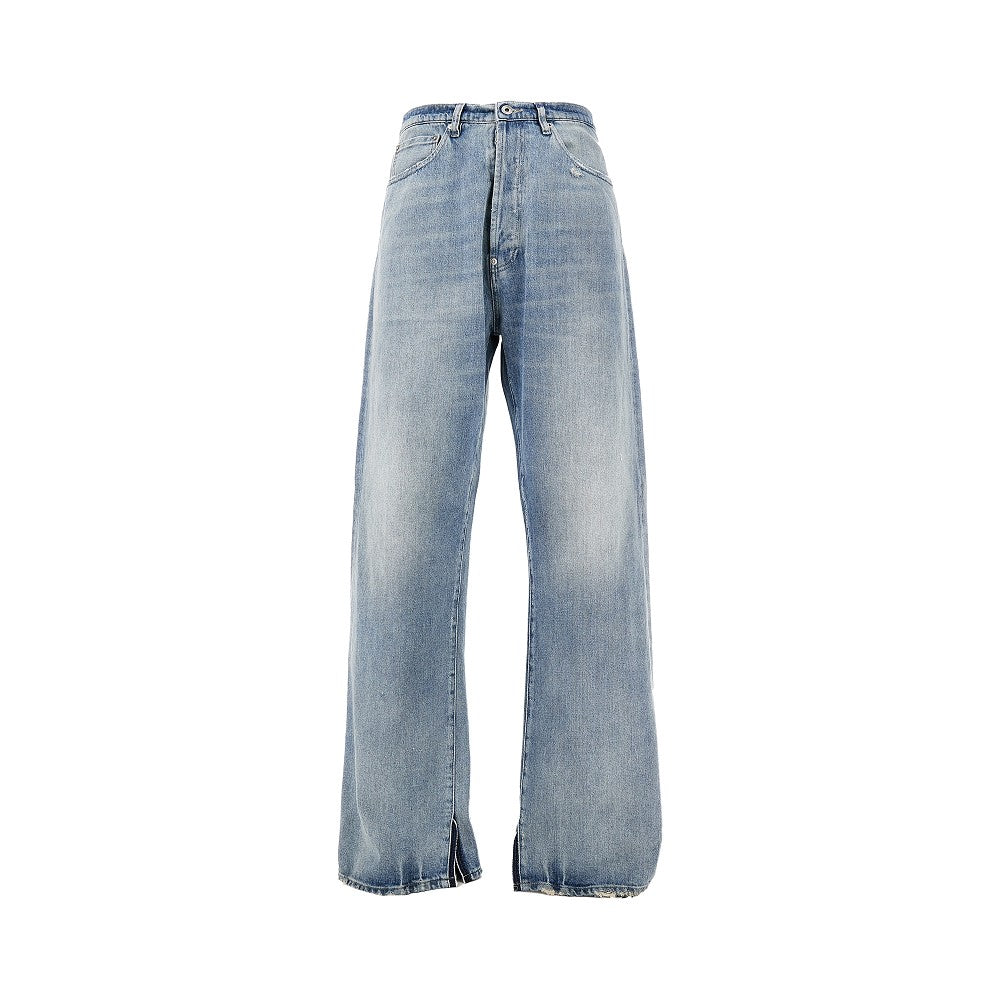 Straight leg jeans with rear buckle