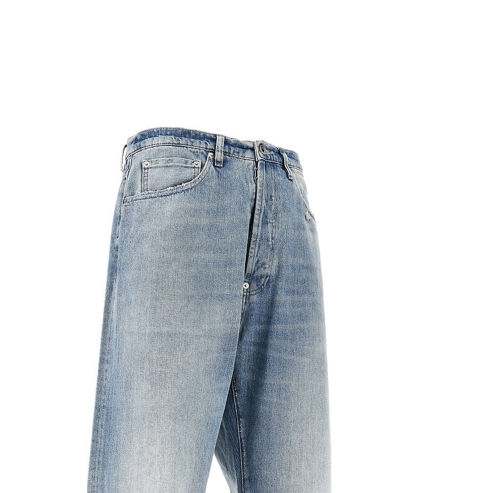 Straight leg jeans with rear buckle