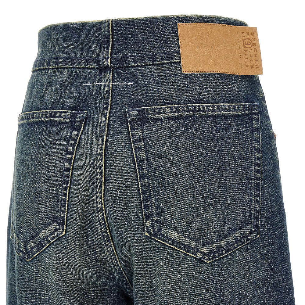 Jeans ampi con trattamento vintage