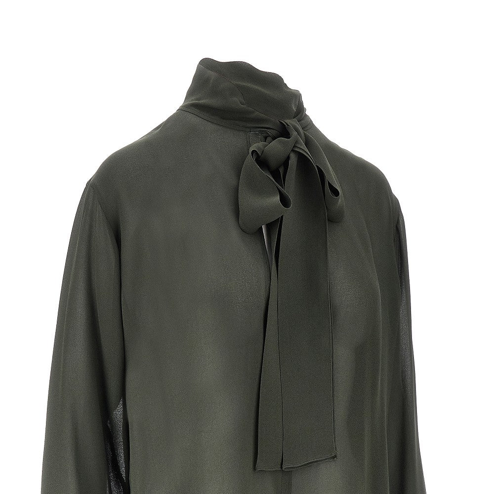Camicia in georgette con collo lavalliere