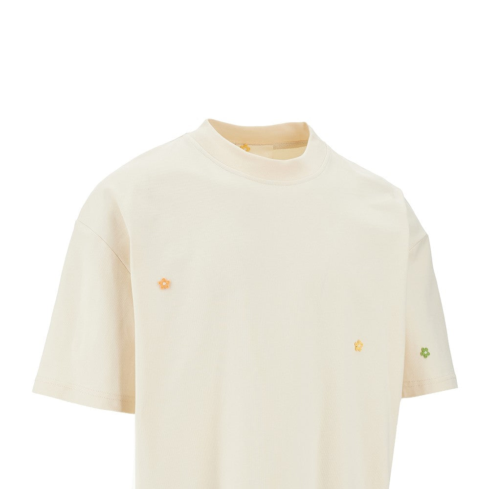 Boxy Fit T-shirt with embroidered flowers