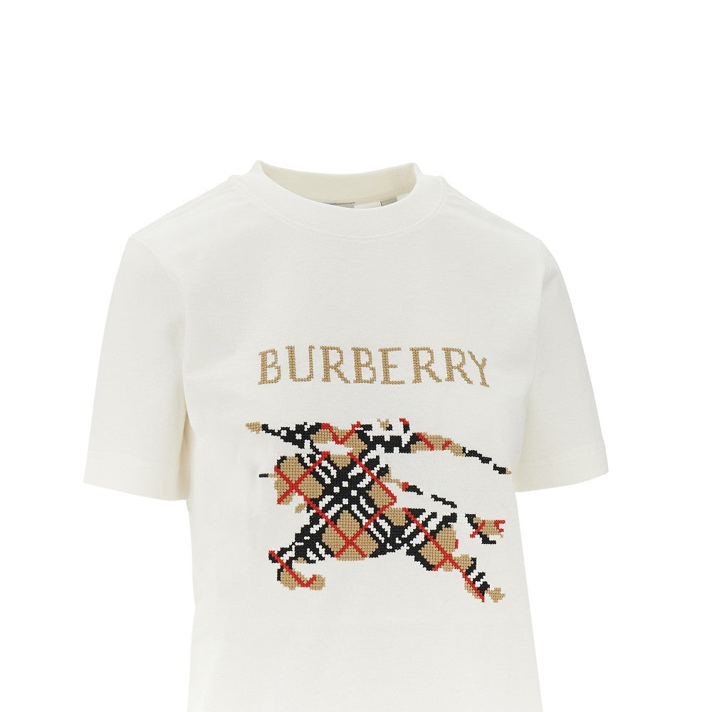 T-shirt con ricamo EKD