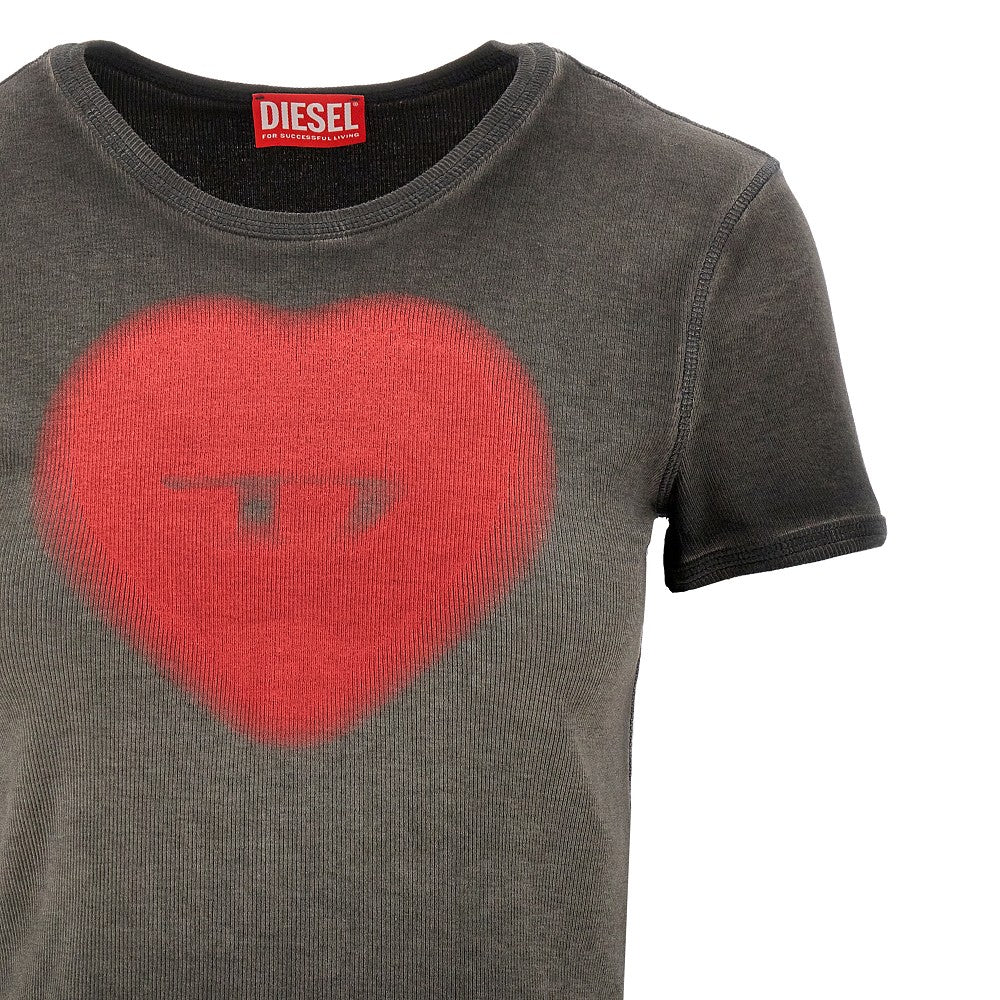 T-shirt a costine con stampa cuore