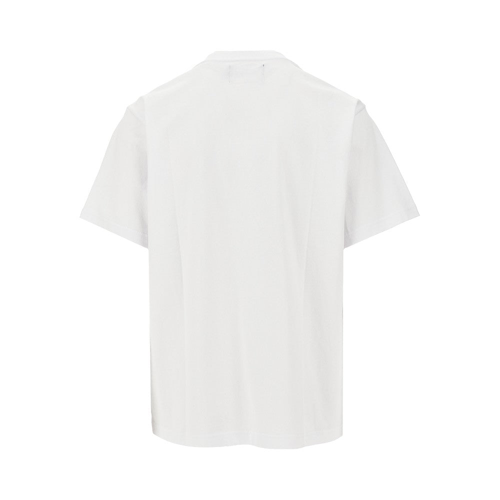 T-shirt con logo ricamato sul taschino