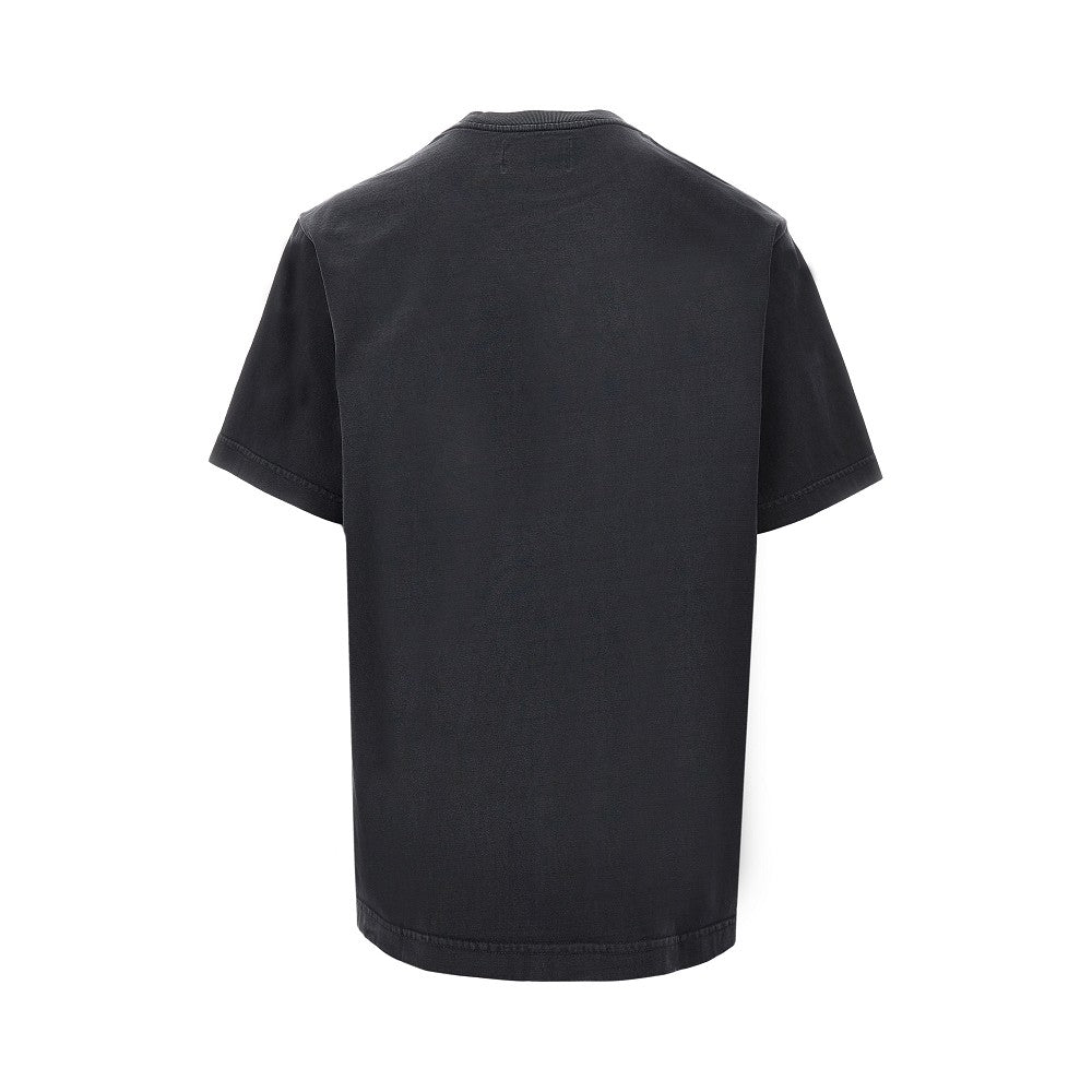 T-shirt con logo ricamato sul taschino
