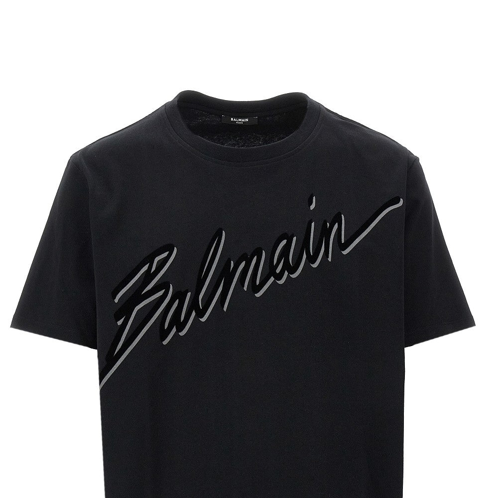 T-shirt con firma floccata