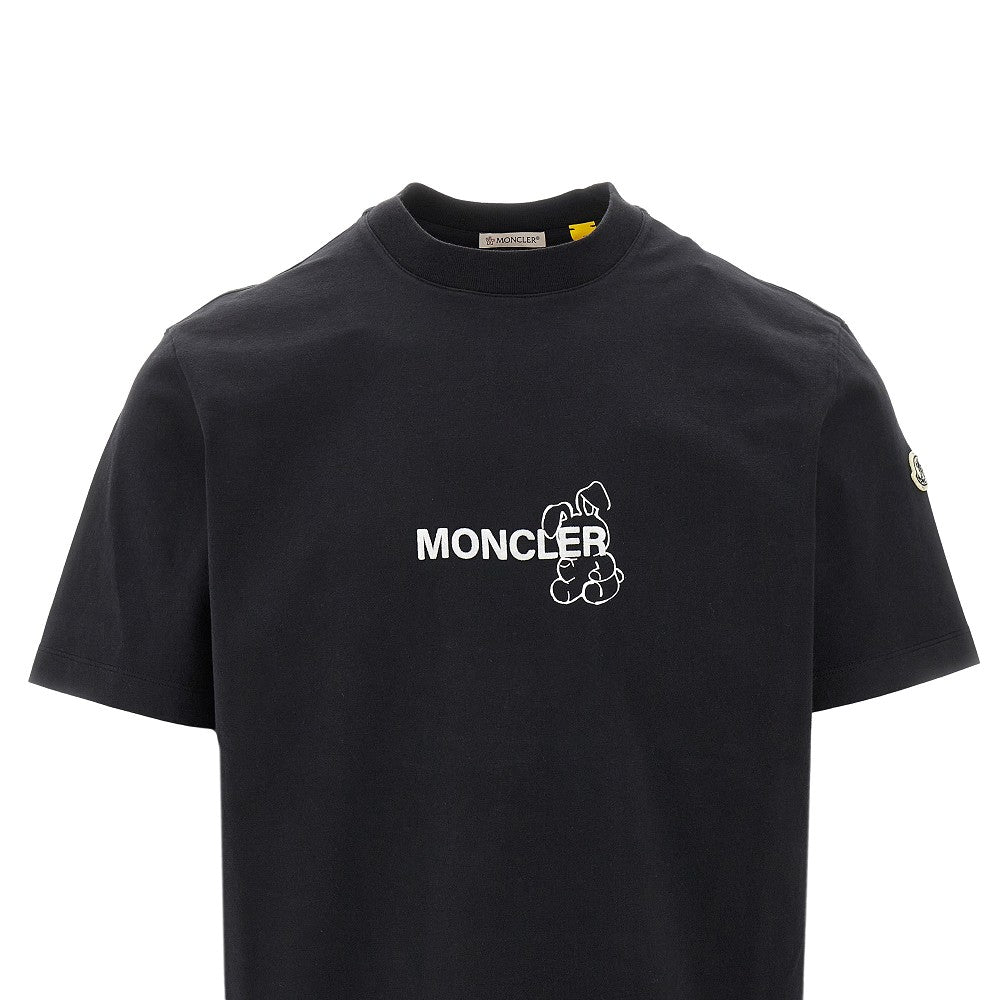 T-shirt Genius FRGMT con logo floccato