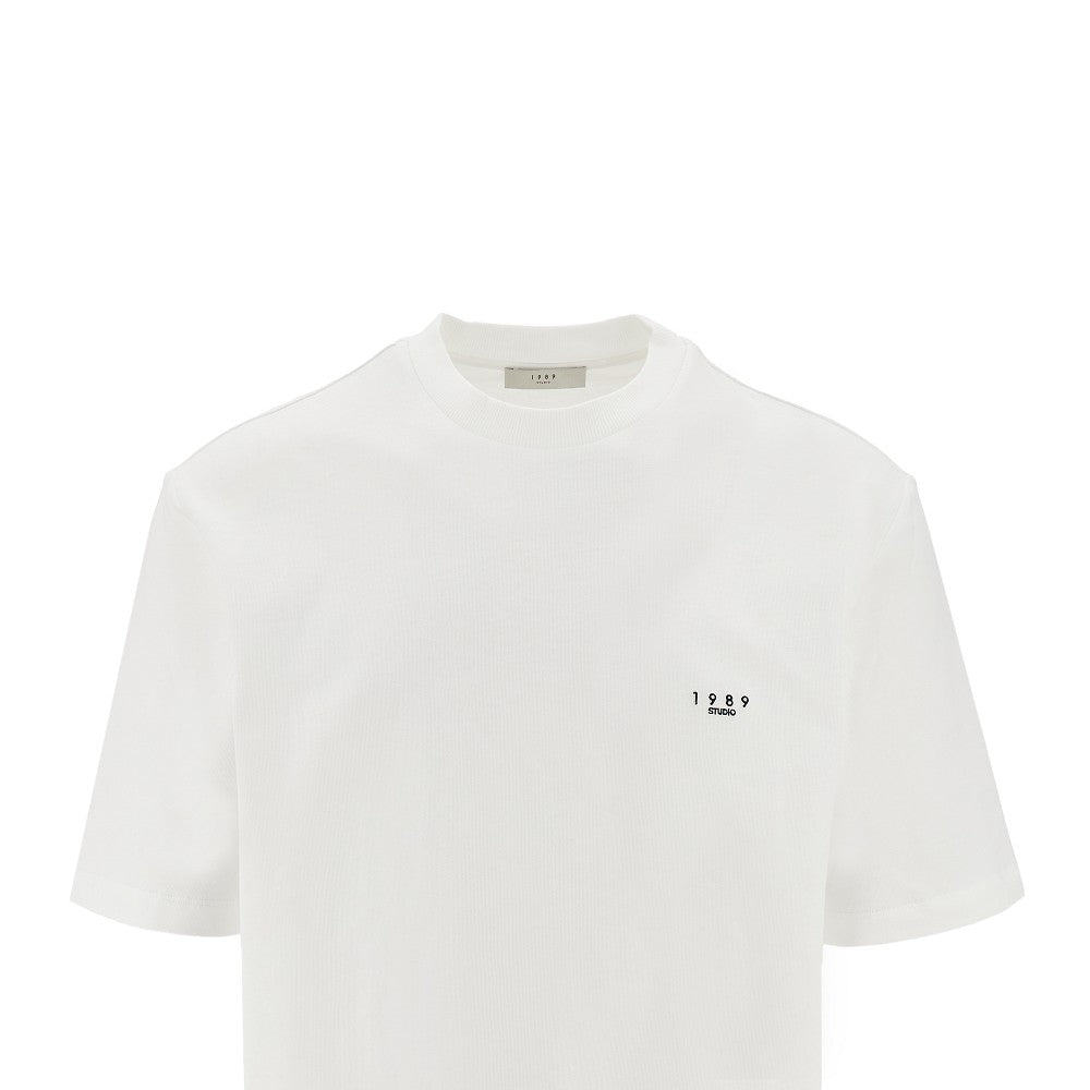Logo embroidery T-shirt