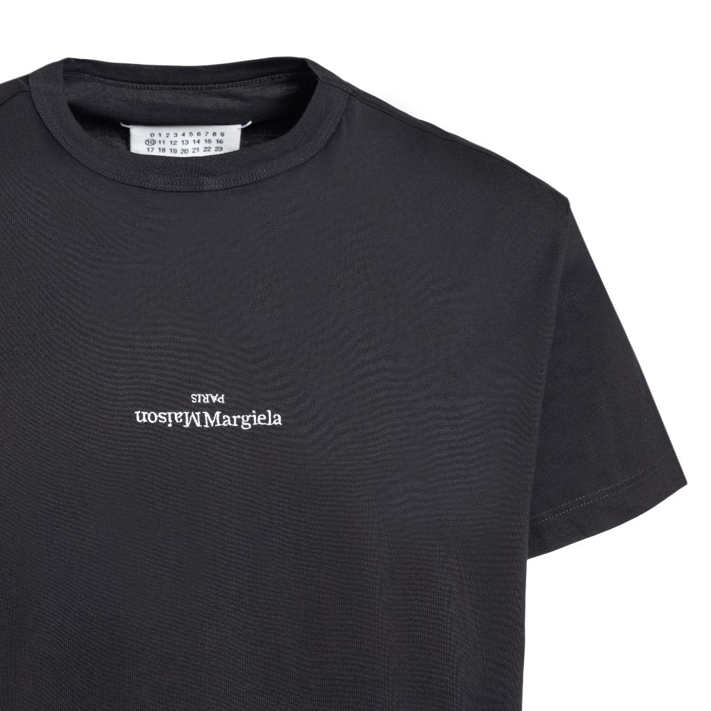 Upside down logo embroidery T-shirt