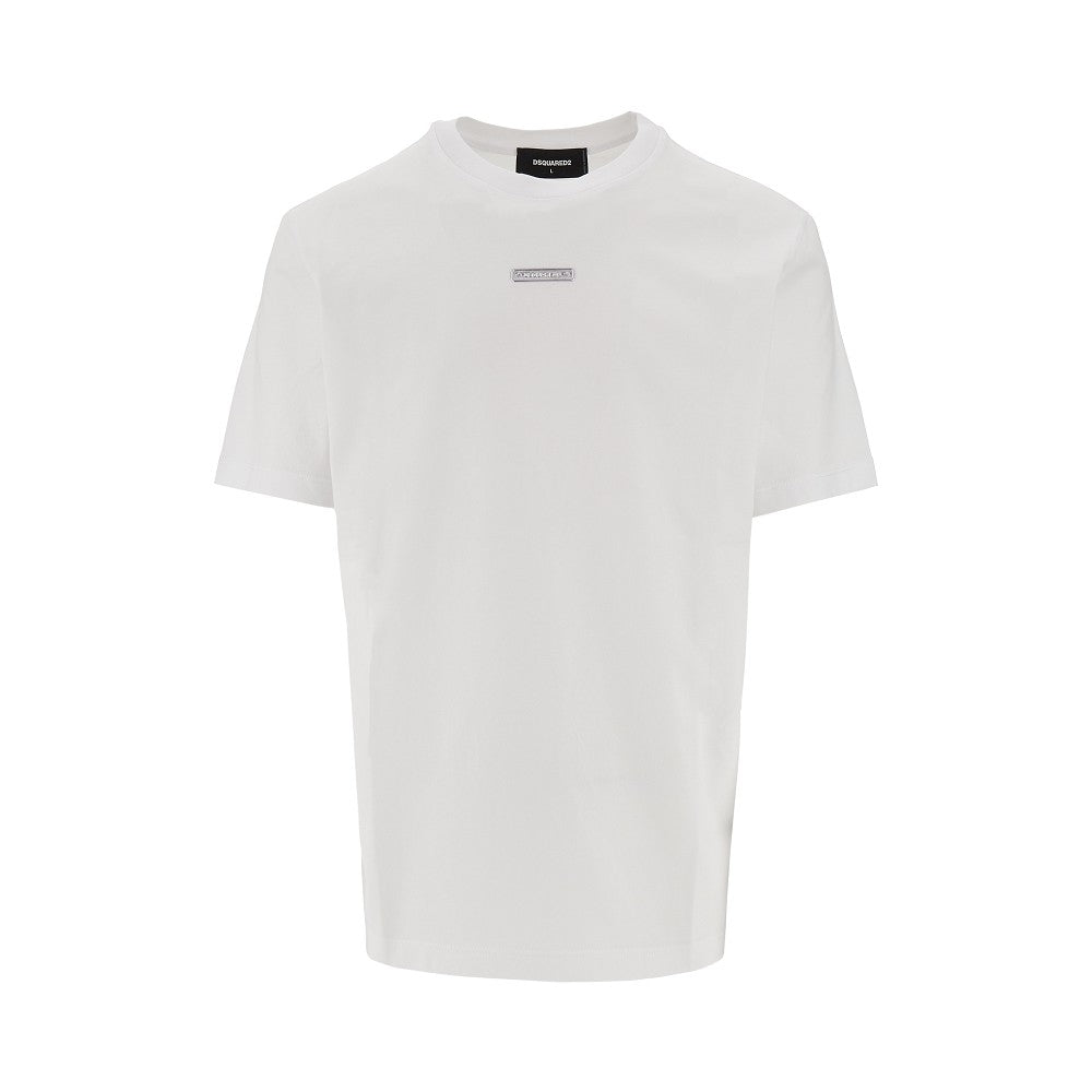 T-shirt con targhetta logo