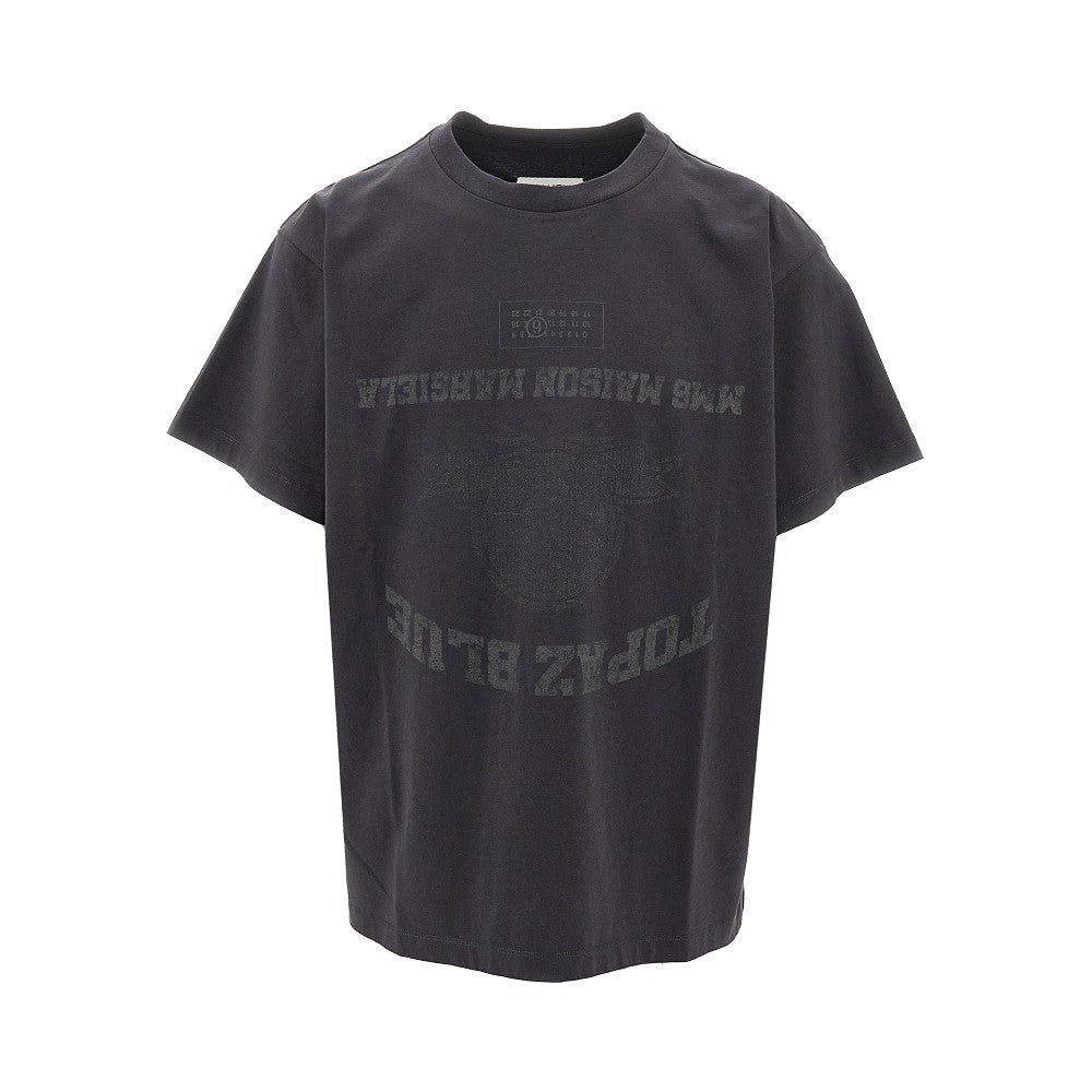 T-shirt con stampa rovesciata