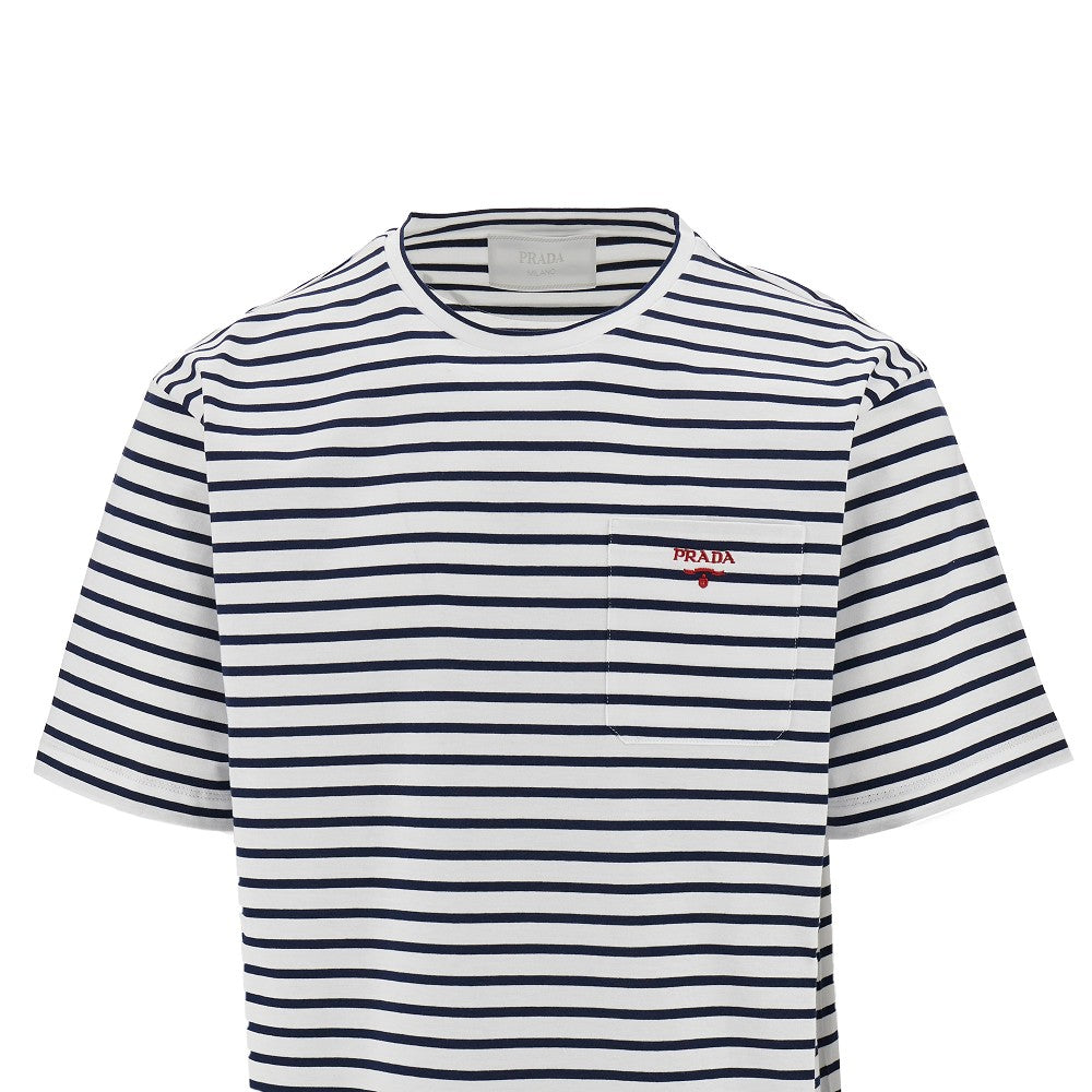 T-shirt a righe con tasca sul petto