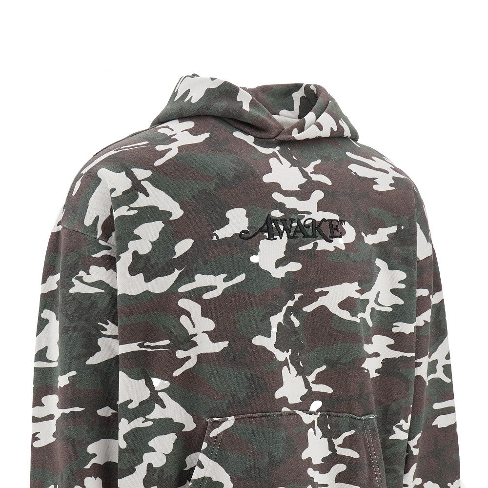 Felpa camouflage con cappuccio