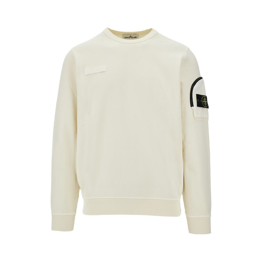 Crewneck sweatshirt with sleeve pocket