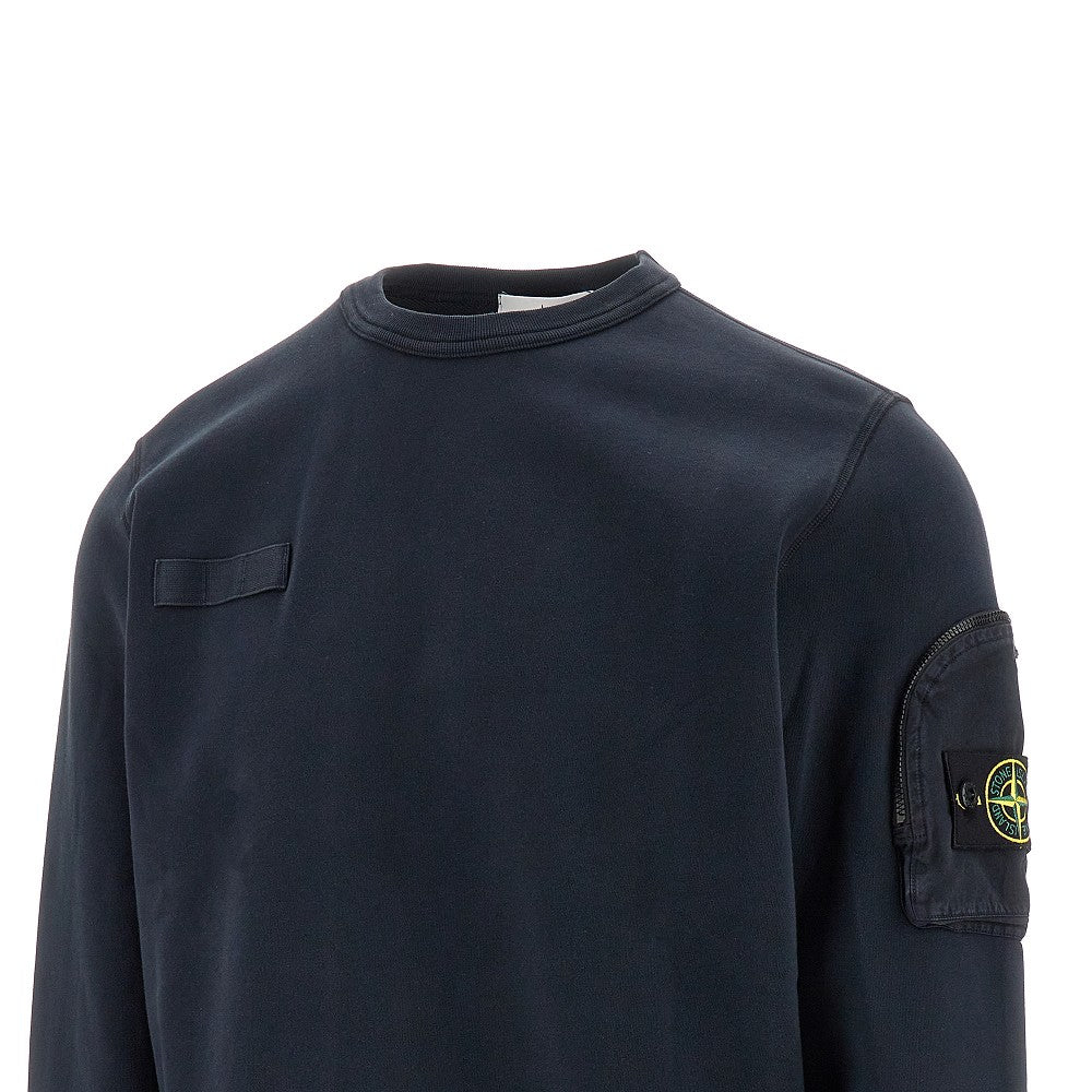 Crewneck sweatshirt with sleeve pocket