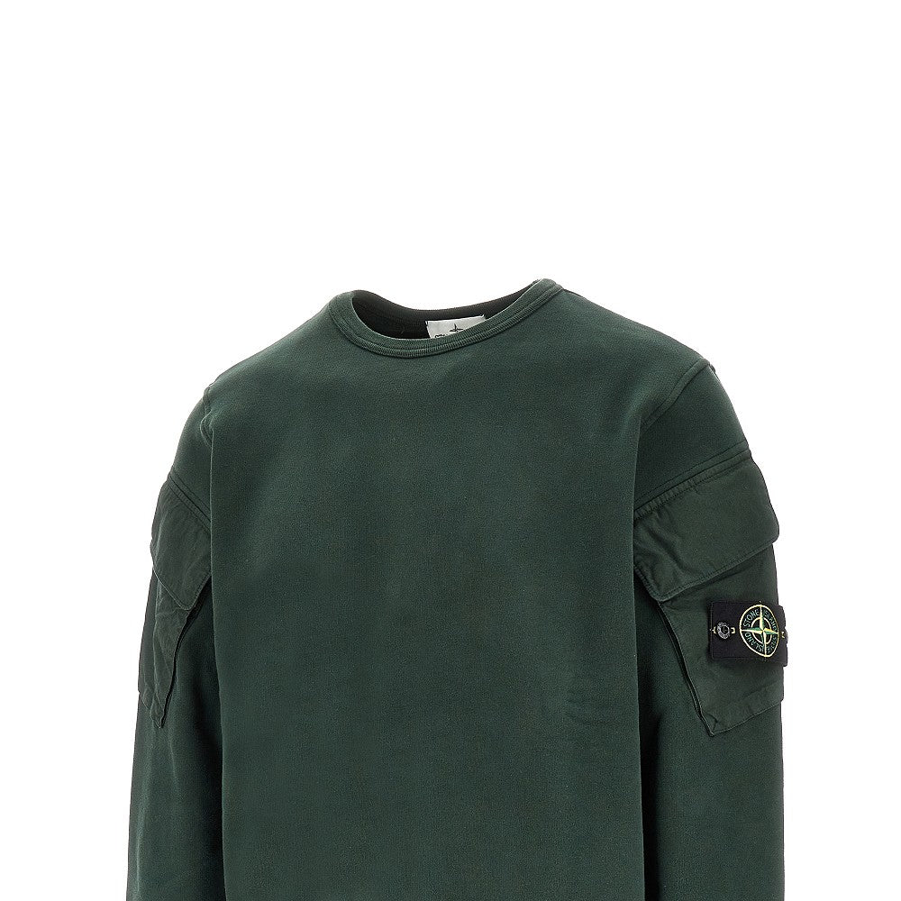 Crewneck sweatshirt with cargo pockets