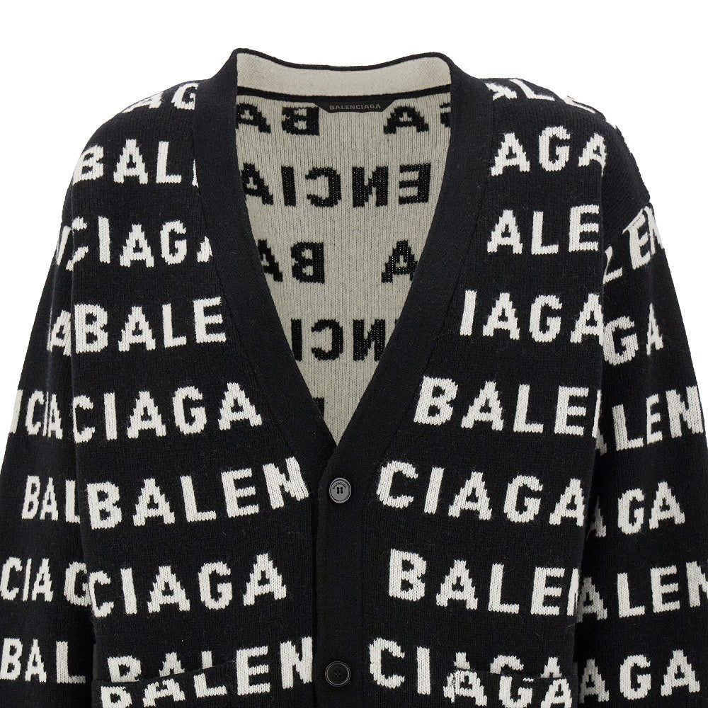 Cardigan in lana jacquard all-over logo