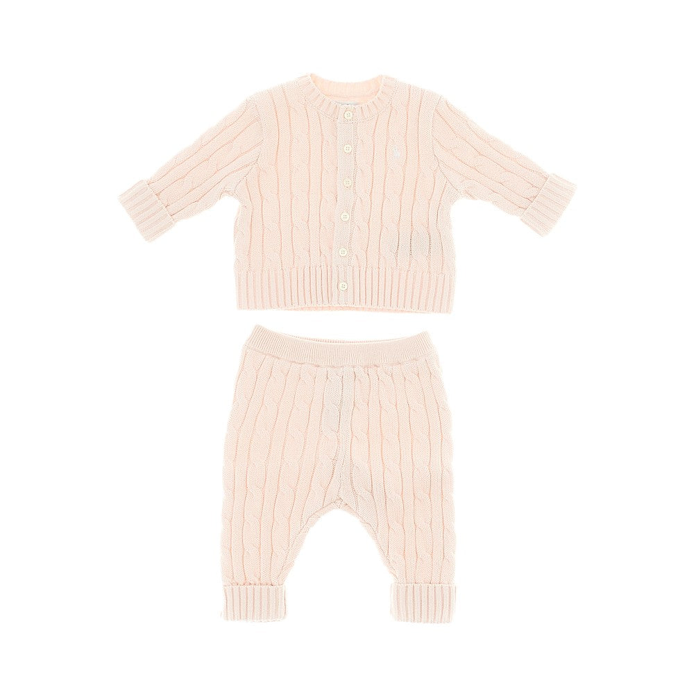 Completino in maglia a trecce