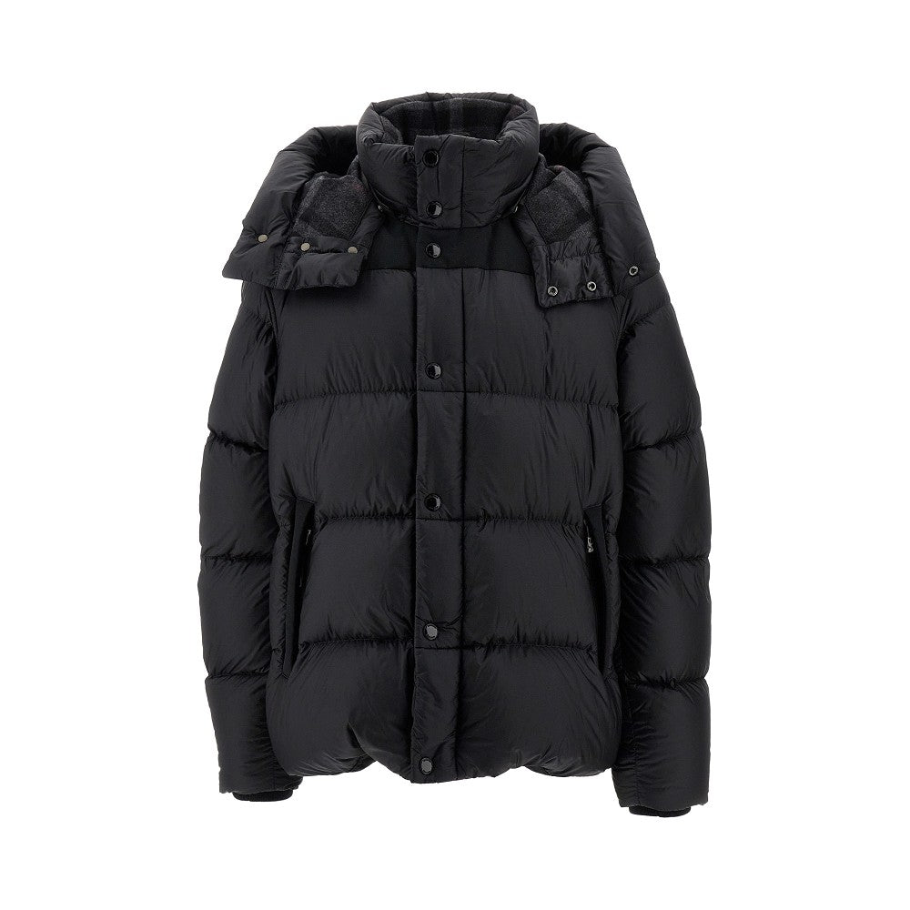Down jacket with detachable sleeves