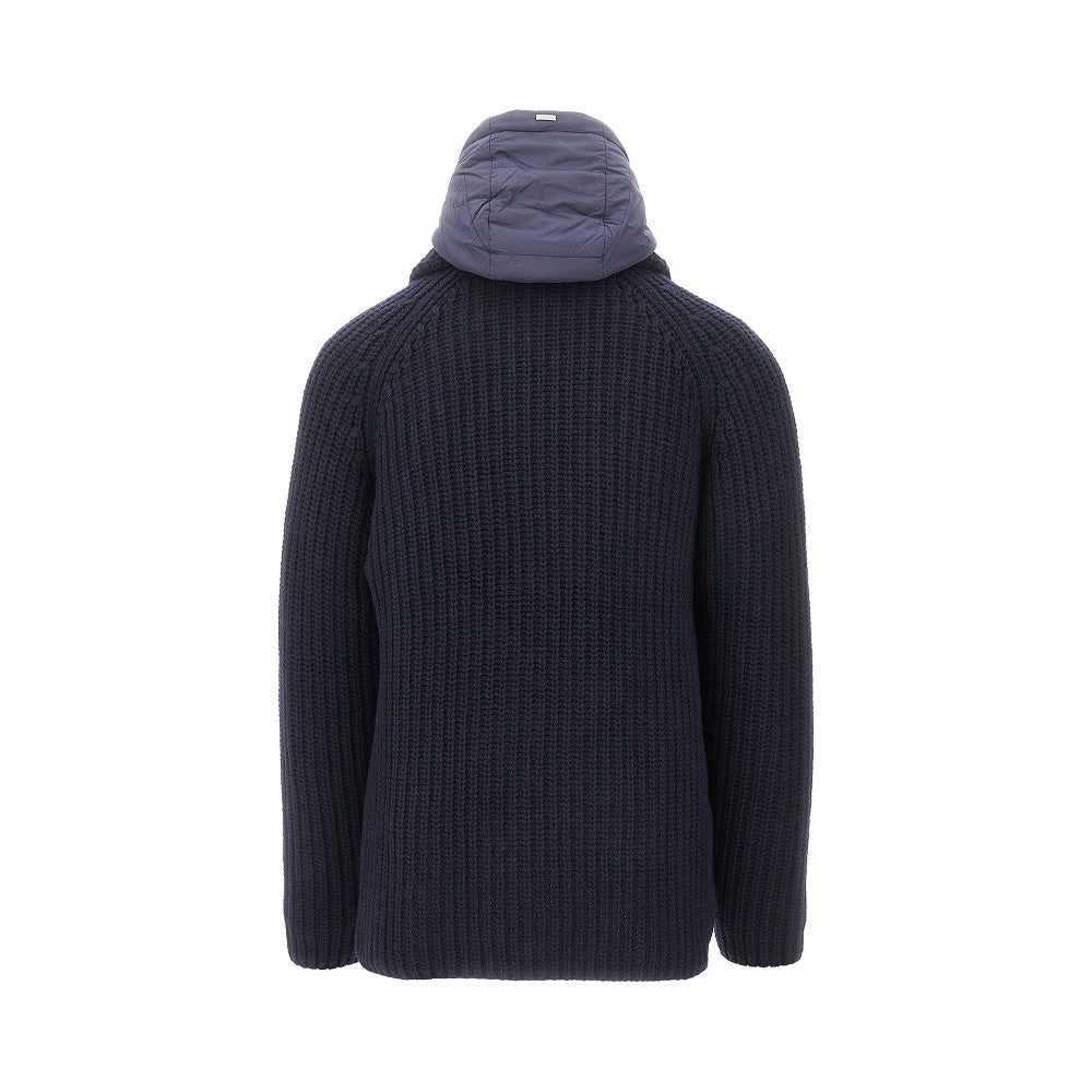 Cardigan with removable padded liner