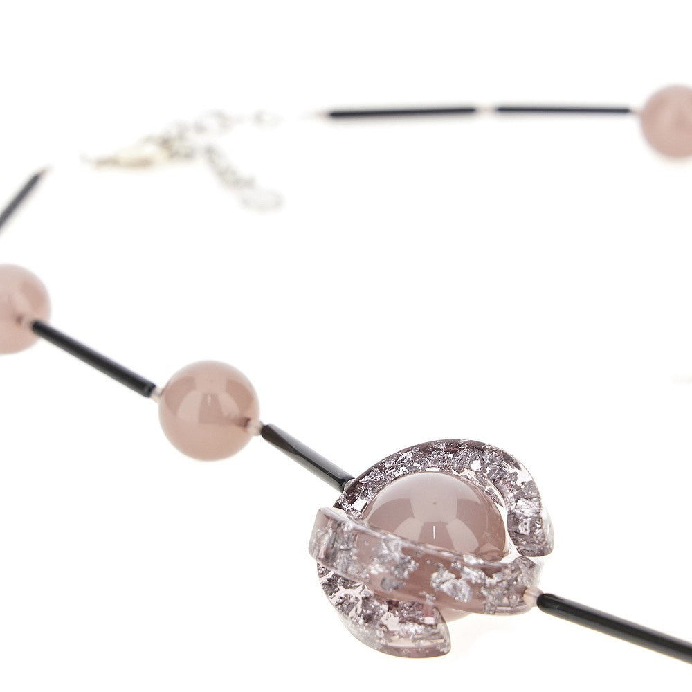 Collana con sfere satelliti