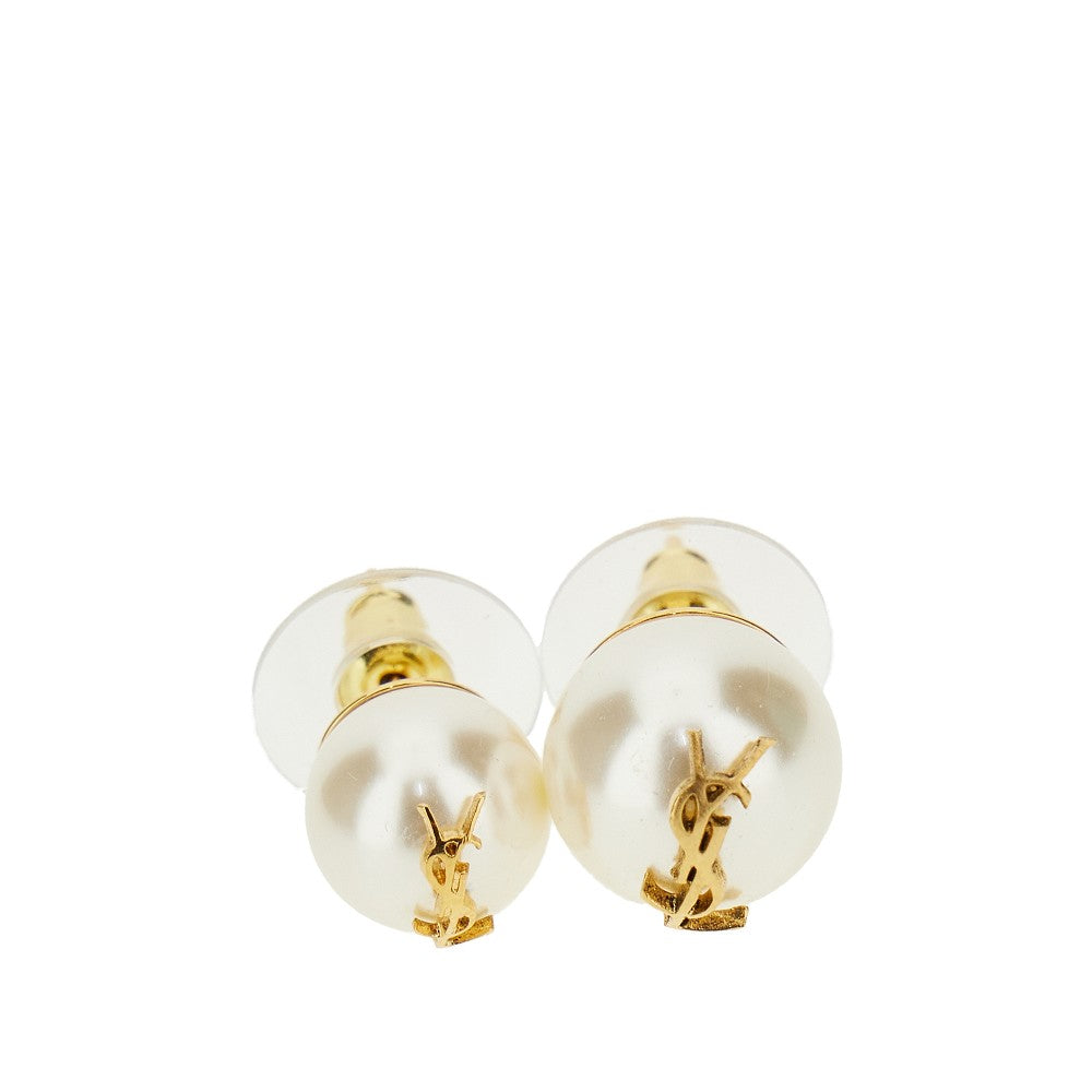 Asymmetrical pearls earrings with logo