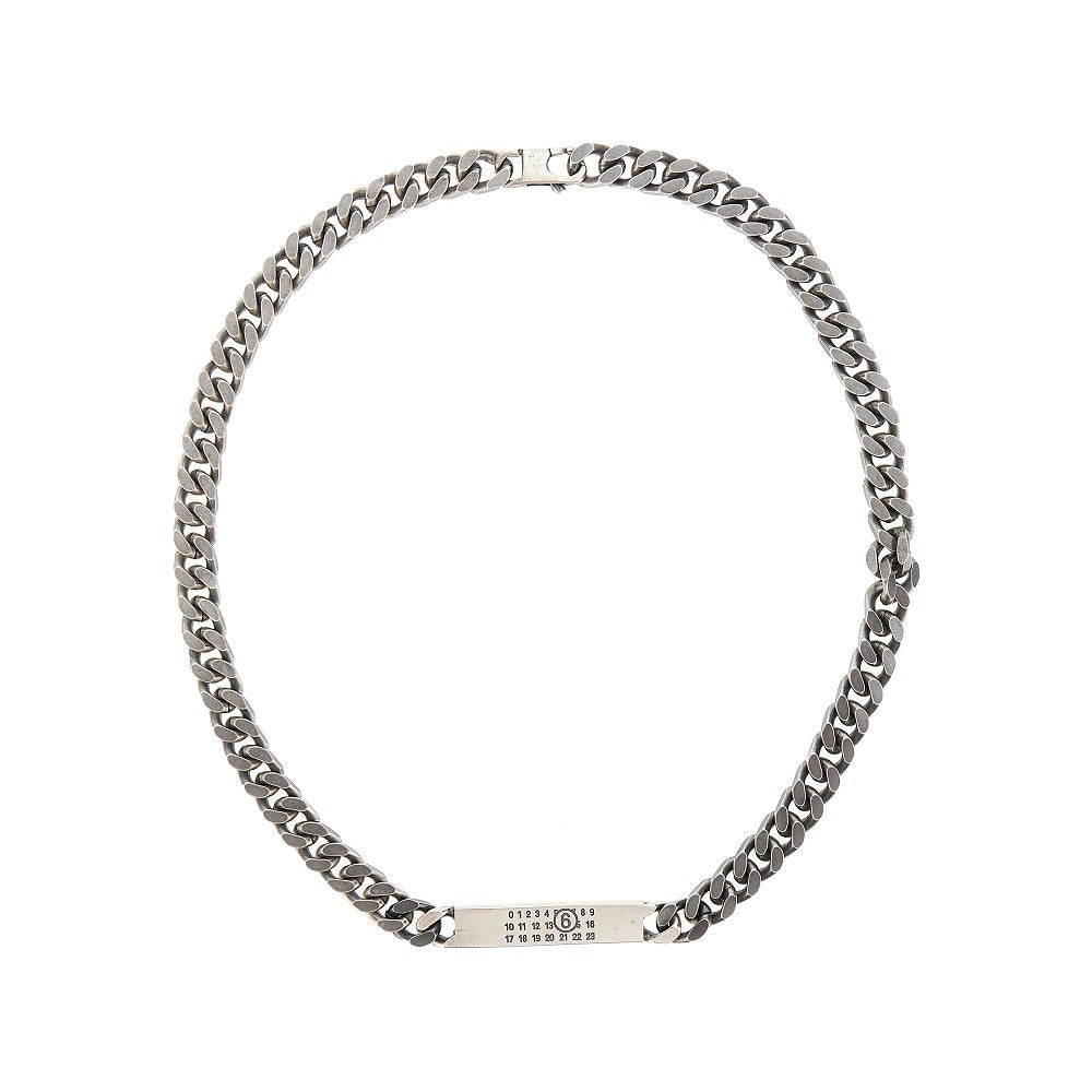 Collana in catena con targhetta logo