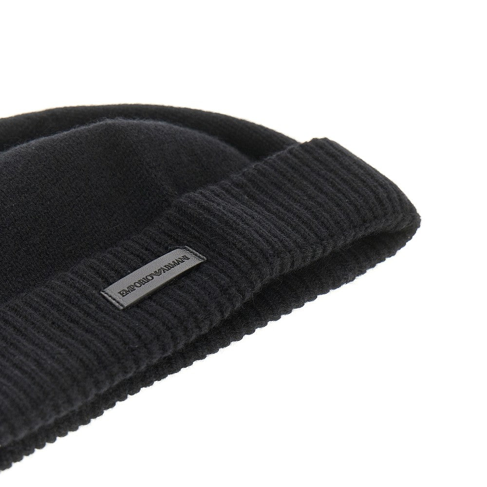 Cashmere beanie hat with leather logo patch